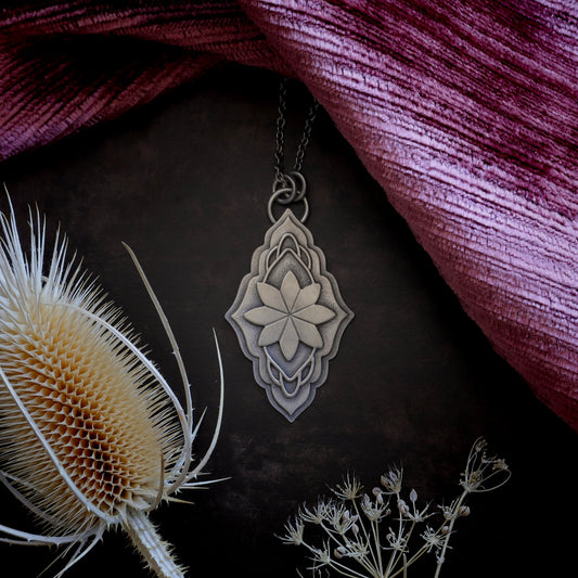 Ornamental Flower Necklace