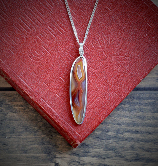 Alimajo Agate and Diamond Pendant